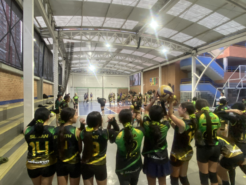 Amistosos con otro clubes o escuelas Legendarios Escuela de Formacion Deportiva