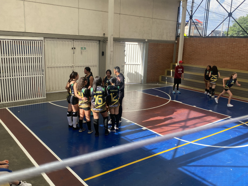 Nueva cancha cubierta Legendarios Escuela de Formacion Deportiva