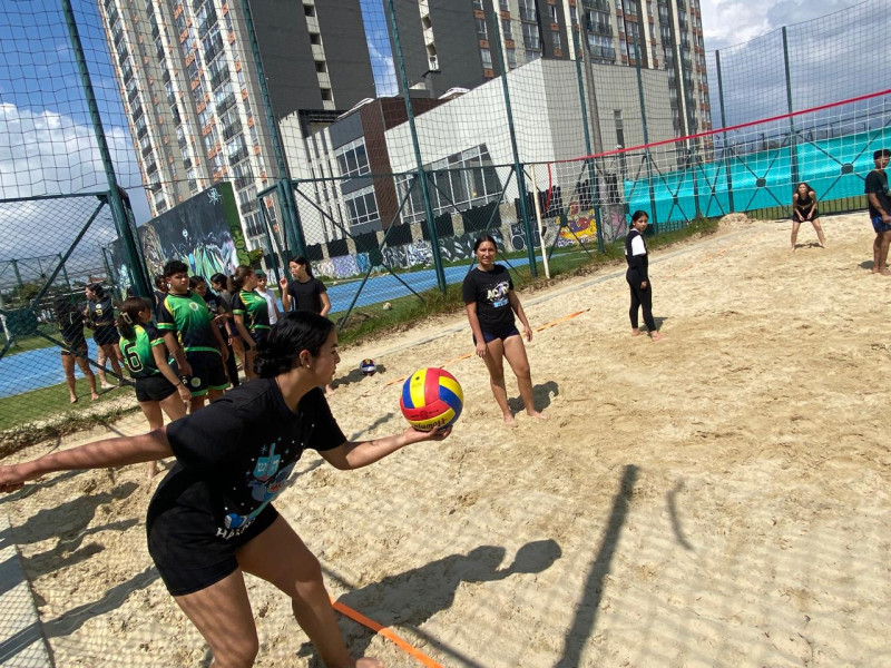 voley playa visitando a la escuela cerverus Legendarios Escuela de Formacion Deportiva